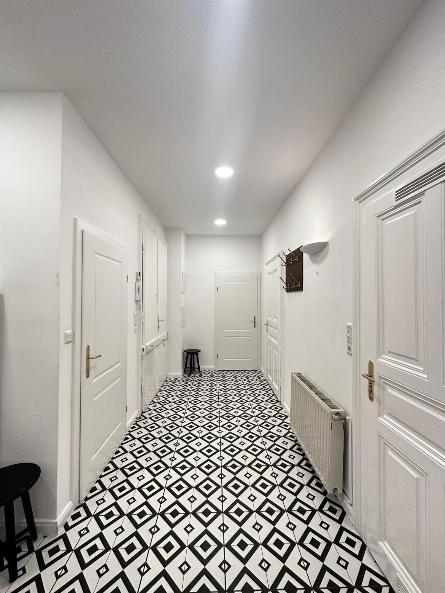 Luxury 3 Bedroom Apartment Near Schoenbrunn Palace เวียนนา ภายนอก รูปภาพ